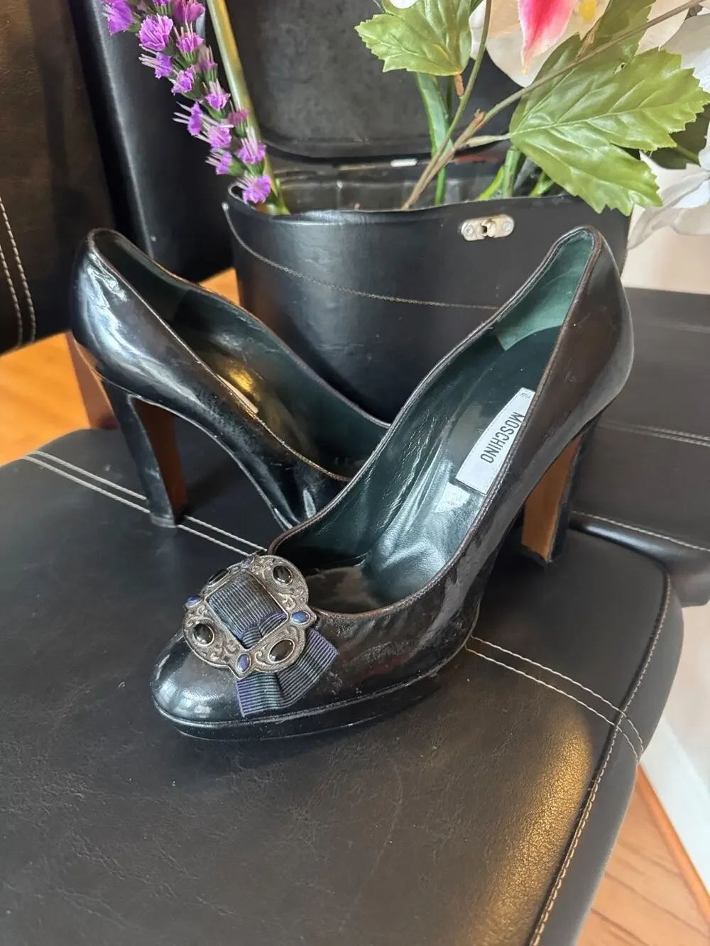 Vintage Moschino platform heel shoe 37.5 (700